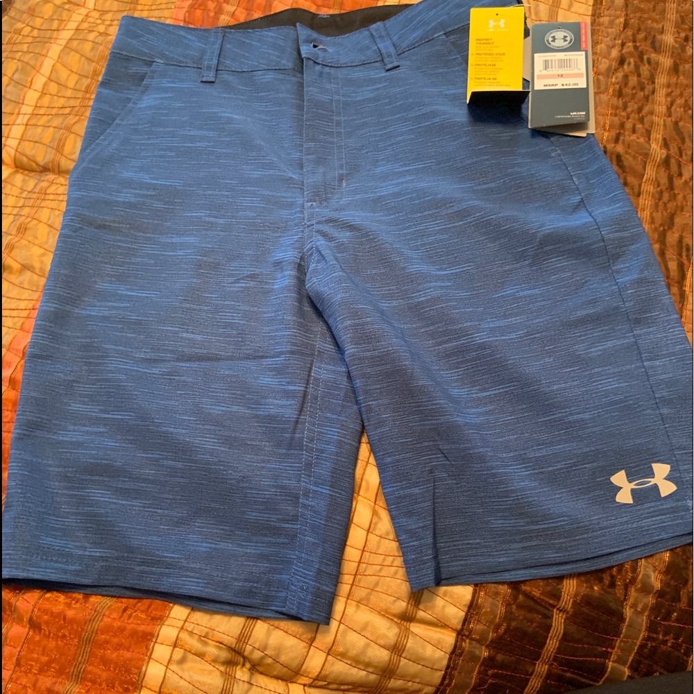 UNDER ARMOUR Boys BLUE Dress/ Golf shorts size 12